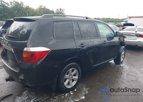 2010 Toyota Highlander Base V6 из США, поврежденный, VIN 5TDBK3EH5AS010864